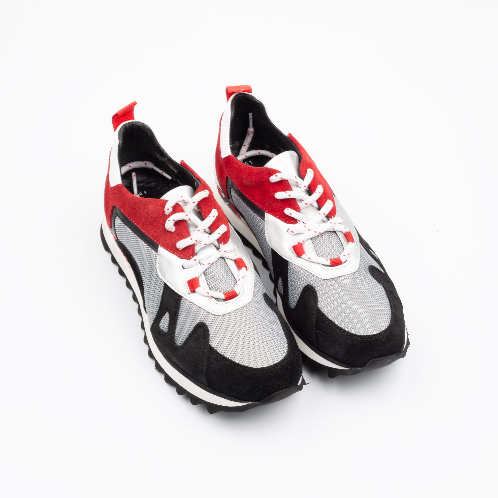Stylish Red and Black Mesh Sneaker for Men - Lightweight and Trendy Design (M13023) - Image 2