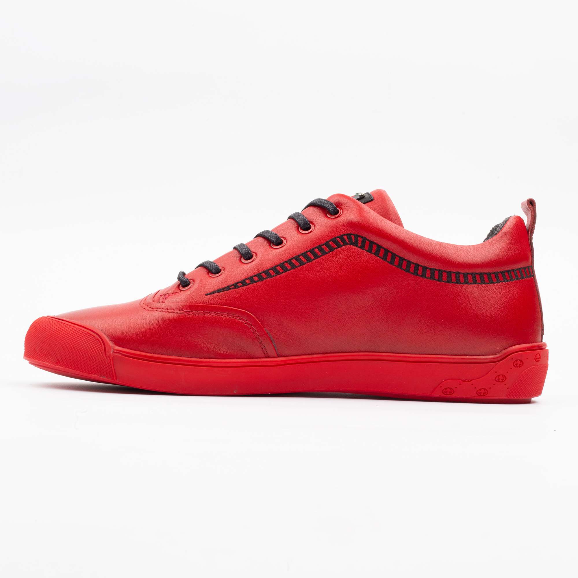 Red Leather Low-Top Sneakers – Bold Style for the Fashion-Forward (M15083) - Image 5