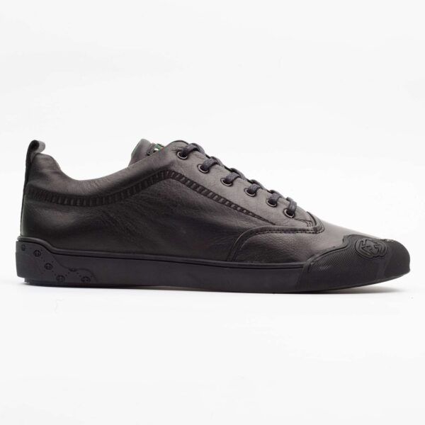 Black Leather Low-Top Sneakers – Sleek Style Meets Everyday Comfort (M15083)