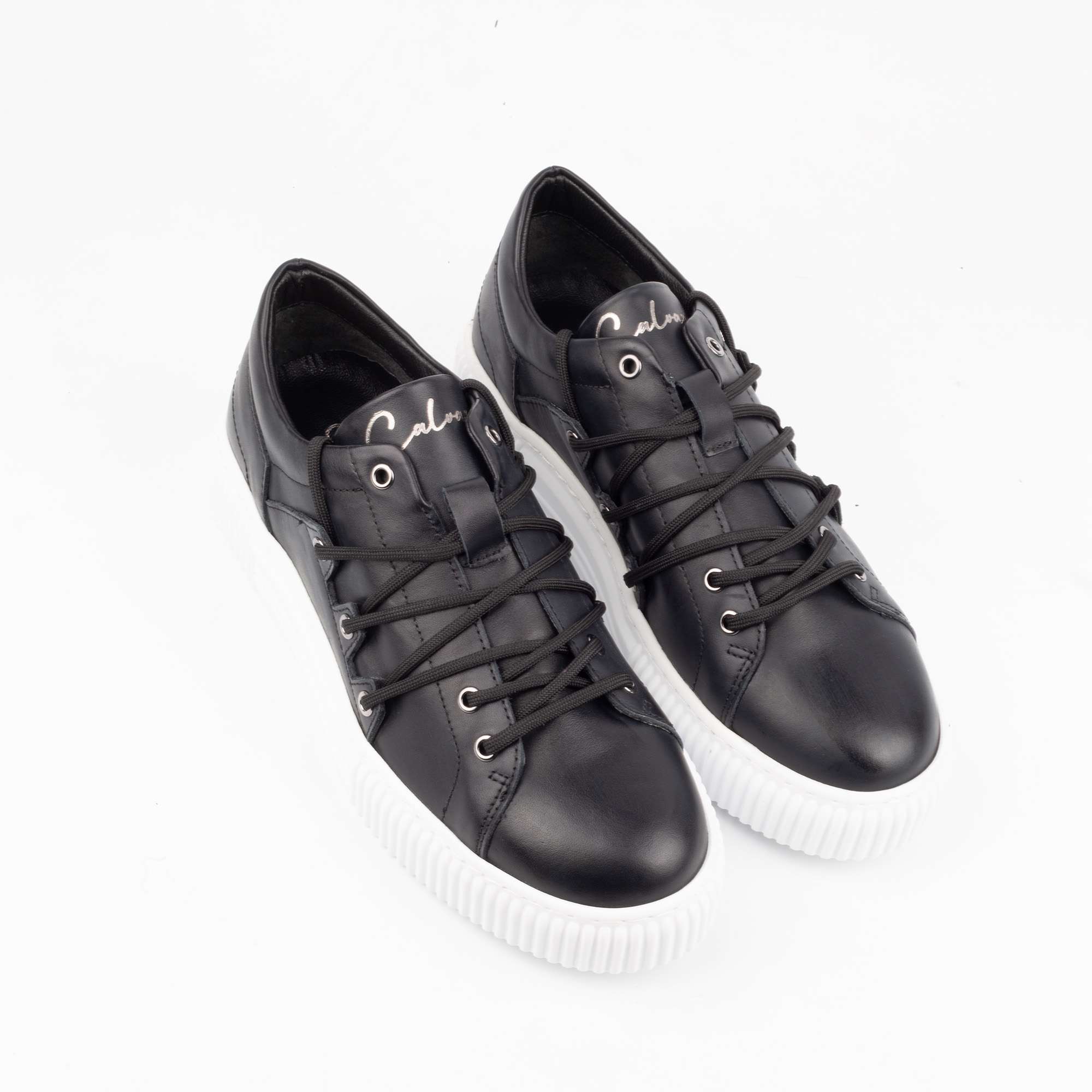 Versatile Centennial Low Leather Sneakers main image 0