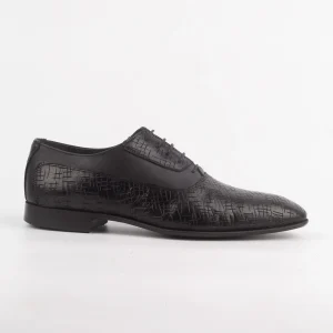 Side view of a Calvano Black Textured Leather Oxford shoe against a white background