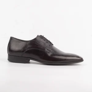 Calvano Burgundy Leather Formal Shoes with textured finish and lace-up design